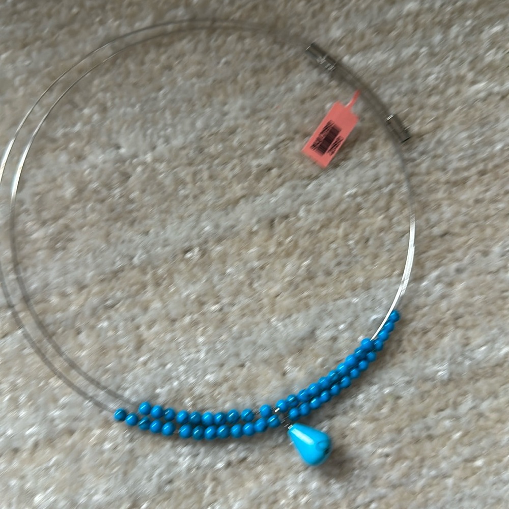 Blue wire necklace